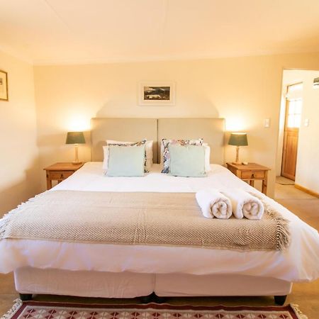 Graaff-Reinet Sunbird Cottage מראה חיצוני תמונה