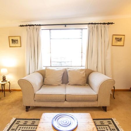 Graaff-Reinet Sunbird Cottage מראה חיצוני תמונה